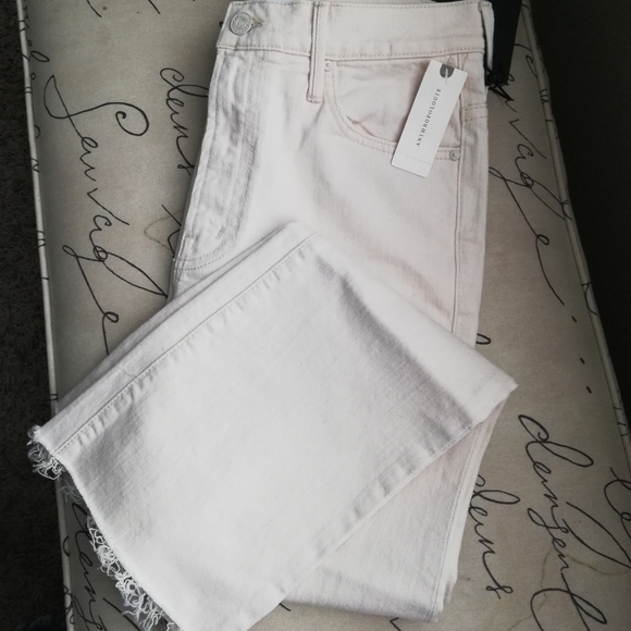 Anthropologie Denim - MOTHER High-rise Frayed  Bootcut